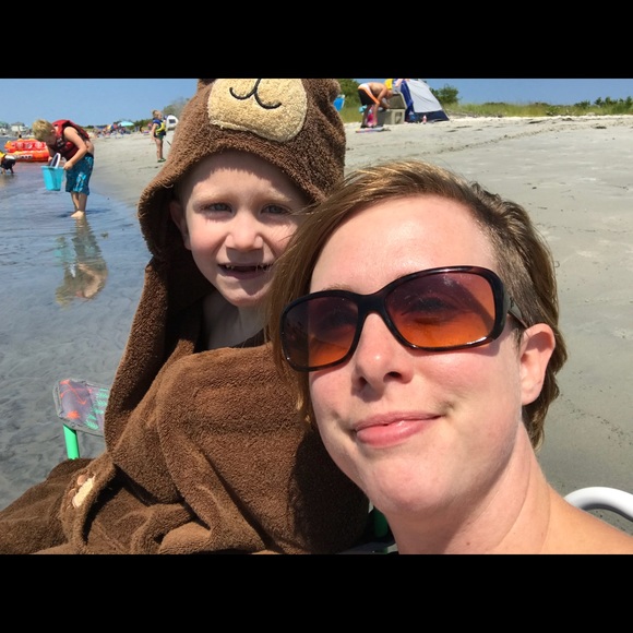 Meet your Posher, Stephanie - Picture 5 of 6